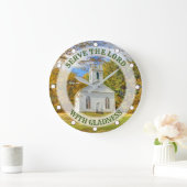 Custom Text New England Church im Herbst Große Wanduhr (Zuhause)
