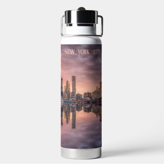 Custom Text New York City Skyline Trinkflasche (Hinten)