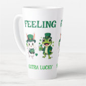 Custom Text St. Patrick's Day Frog and Bunny Milchtasse (Linke Ecke)