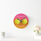 Custom Text Tennis Balls Runde Wanduhr (Zuhause)