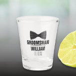 Custom Trauzeuge Trauzeuge Wedding Schnapsglas<br><div class="desc">Personalisieren Sie den Namen für Ihren Trauzeuge,  Trauzeuge oder jeden anderen Hochzeitsgast. Entwickelt von Thisisnotme©</div>