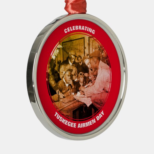 Custom TUSKEGEE AIRMEN DAY Ornament Aus Metall (Rechts)