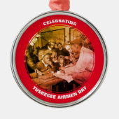 Custom TUSKEGEE AIRMEN DAY Ornament Aus Metall (Vorne)