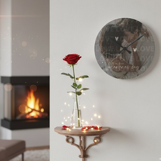 Custom Valentine's Day Romantic Couple Foto Runde Wanduhr