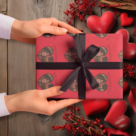 Custom Valentine's Red Background mit Herz-Form Geschenkpapier