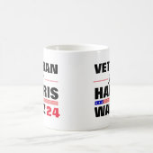 Custom Veterans for Harris Waltz 2024 Election Kaffeetasse (Mittel)