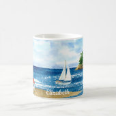 Custom Watercolor Lighthouse Sailboat Beach Kaffeetasse (Mittel)