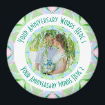 Custom Wedding Anniversary Green Foto Gruß Magnet<br><div class="desc">Gewohnter Hochzeitstag Star Green Pink Blue Foto Gruß Ornament Foto Gruß Magnet Dekoration Geschenke. Mit diesem hübsch pastellblauen, hellblauen und frischen, geometrisch-geometrischen Kunststar-Magneten dekorieren Sie Ihre Zuhause- oder Kochecke zum Jubiläum. Geben Sie Ihrem Zuhause ein maximalistisches, fröhliches, cooles Farbenglühen. Moderne Dopamin-Dekoration in der Küche für Frühlingsabende im Sommer und Hochzeitstag...</div>