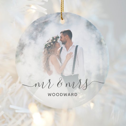 Custom Wedding Foto Mr. und Mrs. Gray Script Keramik Ornament
