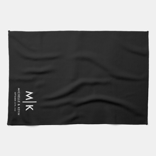 Custom Wedding Modern Monogram Initials Black Geschirrtuch (Horizontal)