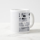 Custom Wedding Photo "LOVE" Jumbo-Tasse (Vorderseite Rechts)
