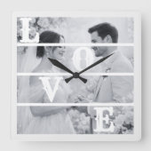 Custom Wedding Photo "LOVE" Quadratische Wanduhr (Vorderseite)