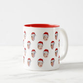 Custom Weihnachtsmannmütze Face Weihnachtsgeschenk Zweifarbige Tasse (VorderseiteRechts)