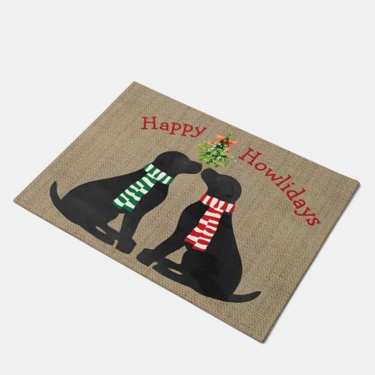 Custom Xmas Black Labradors Mistletoe Tan Burlap Fußmatte (Schrägansicht)