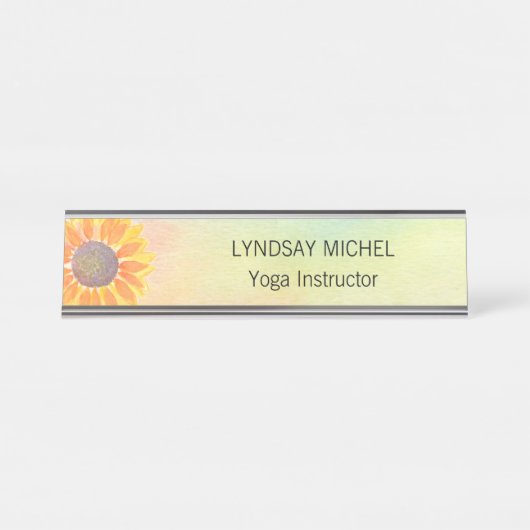Custom Yoga Instructor Sunflower Schreibtischnamensplakette (Vorderseite )