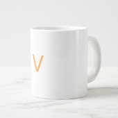 Customised letter V mug Jumbo-Tasse (Vorderseite Rechts)