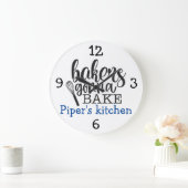 Customizable Kitchen Bakers gonna Bake Große Wanduhr (Zuhause)