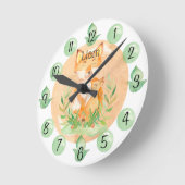 Customizable Leaf Baby Fox Nursery Clock Medium Runde Wanduhr (Winkel)