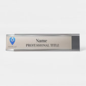 Customizable Silver Name Plate with Logo & Slogan  Schreibtischnamensplakette (Vorderseite )