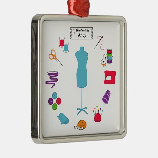 Customize the Label Sew Right Silbernes Ornament (Rechts)