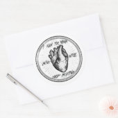 Cut me Open V2 Runder Aufkleber (Umschlag)