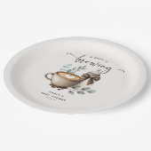 Cute 'a Baby is Brewing' Coffee Baby Shower Pappteller (Schrägansicht)