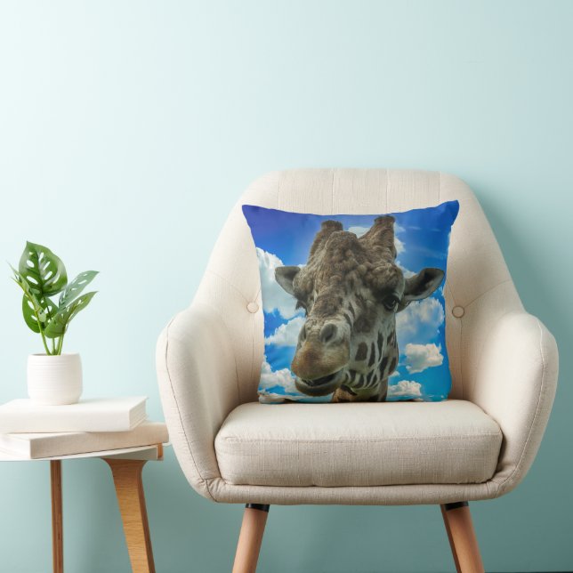 Cute and Colorful Llama Throw Pillow Kissen (Stuhl )