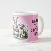 Cute animals eating cookies sharing stealing moral Jumbo-Tasse (Vorderseite Rechts)