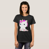 Cute Axolotl Unicorn Cat Illustration T-Shirt (Vorne ganz)
