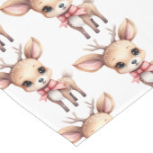Cute Baby Deer Cartoon Illustration Pattern Mittelgroßer Tischläufer (Ecke)