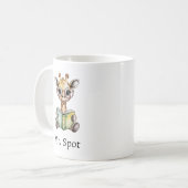 Cute Baby Giraffe Reading a Book Custom Kaffeetasse (Vorderseite Links)