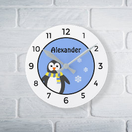 Cute baby penguin add name blue white kid's runde wanduhr