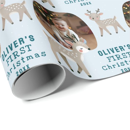Cute Baby's 1st Christmas Photo Reindeer Geschenkpapier (Rolleneckpunkt)