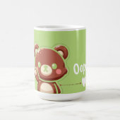 Cute Bear “Oops!” Green Classic Mug – Kawaii Bear Kaffeetasse (Mittel)
