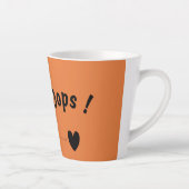 Cute Bear “Oops!” Orange Latte Mug–Kawaii Bear Cup Milchtasse (Rechts)