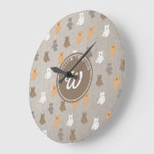 Cute Bear Pattern Initial Monogram Große Wanduhr (Winkel)