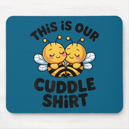 Cute Bee Couple Cuddle Funny Romantic  Mousepad (Vorne)