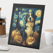 Cute Bernese mountain Dog Halloween Jack O Lantern Sockelschild (In Situ)