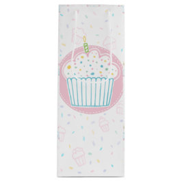Cute Birthday Cupcake with Candle Geschenktüte Für Weinflaschen
