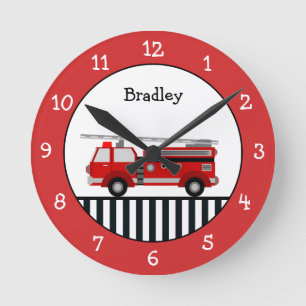 Cute Black and Red Fire Truck Personalized Round C Runde Wanduhr