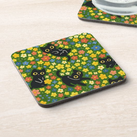 Cute Black Cats Floral Meadow Pattern Getränkeuntersetzer (Linke Seite)