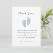 Cute Blue Baby footprint Baby Boy shower Dankeskarte (Stehend Vorderseite)