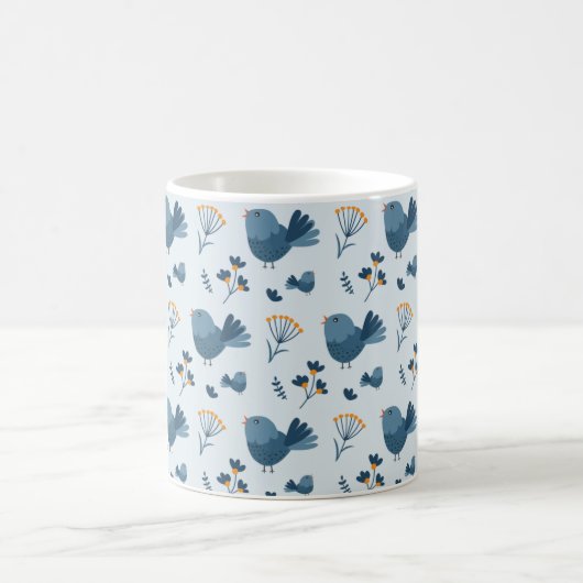 Cute Blue Bird and Berries illustrated Pattern Kaffeetasse (Mittel)