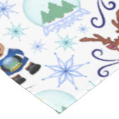 Cute Blue Kids Christmas Reindeer Tischdecke (Schrägansicht)