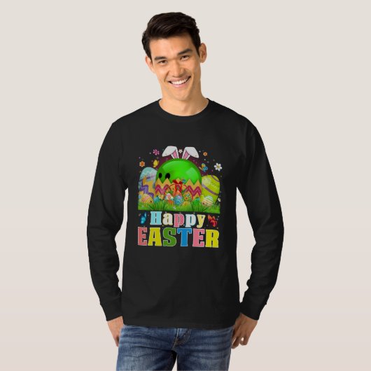 Cute Bowling Ball Hatched From Egg Easter Day Men T-Shirt (Vorne ganz)