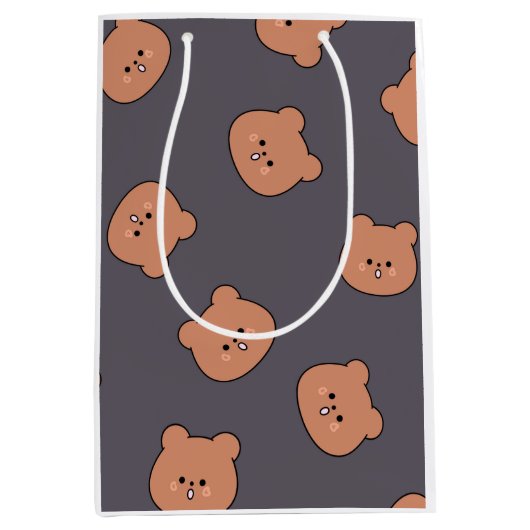 Cute Brown Teddy Bear Face Pattern Dark Blue Mittlere Geschenktüte (Vorderseite)