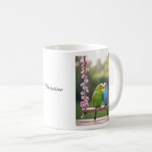 Cute Budgie Couple Snuggling Customized Name Kaffeetasse (VorderseiteRechts)