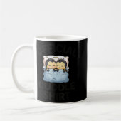 Cute Bumble Bee Couple Cuddle  Kaffeetasse (Links)