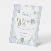 Cute Bunny Boy Clothesline Favor Sign Sockelschild (Vorderseite)