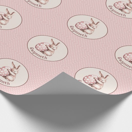 Cute Bunny Hugging Polka Dot Egg Monogram Geschenkpapier